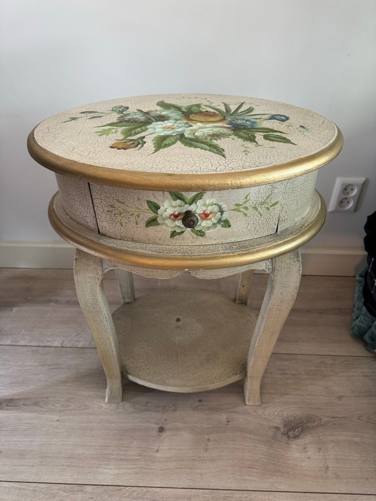 Vintage bijzettafel met bloemmotief en lade, Ophalen
