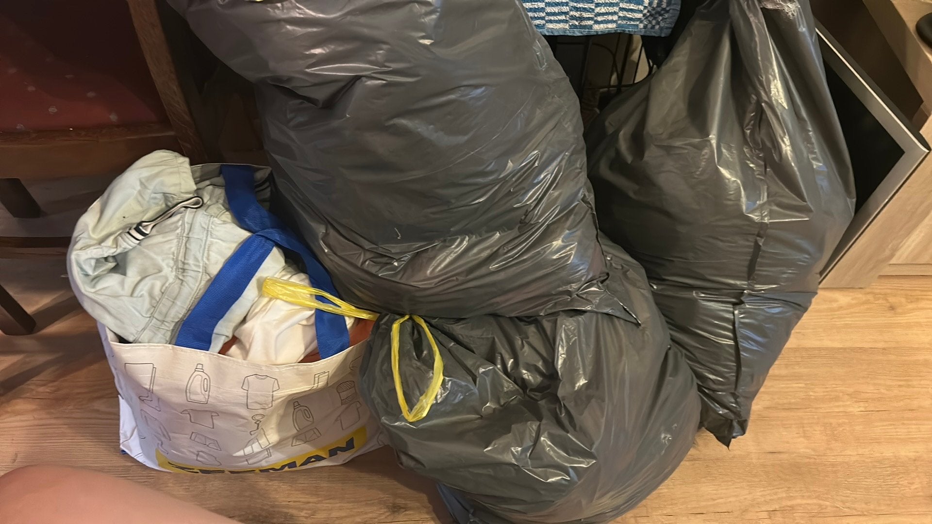 Paar zakken kinderkleding, Ophalen, Gebruikt