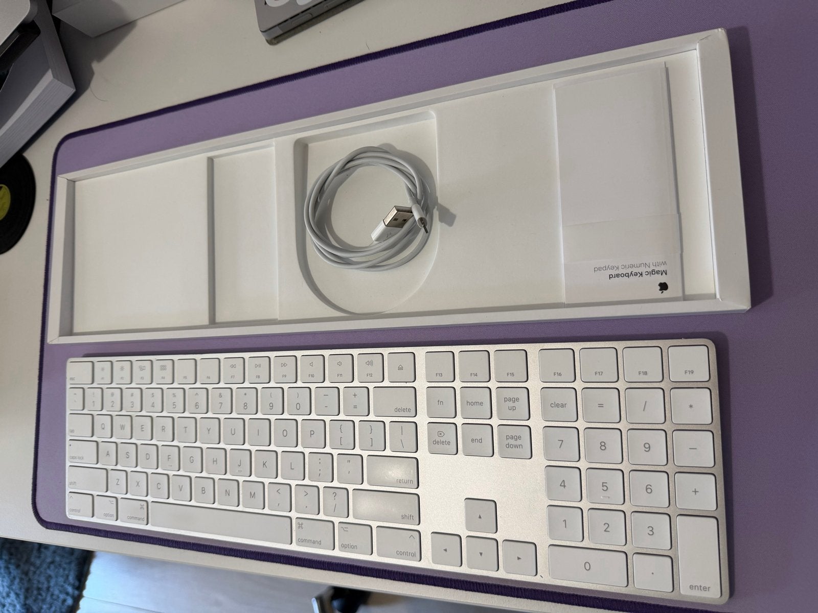 Apple Magic Keyboard met Numeriek Toetsenblok (Zilver/Wit), Computers en Software, Toetsenborden, Ophalen of Verzenden, Qwerty