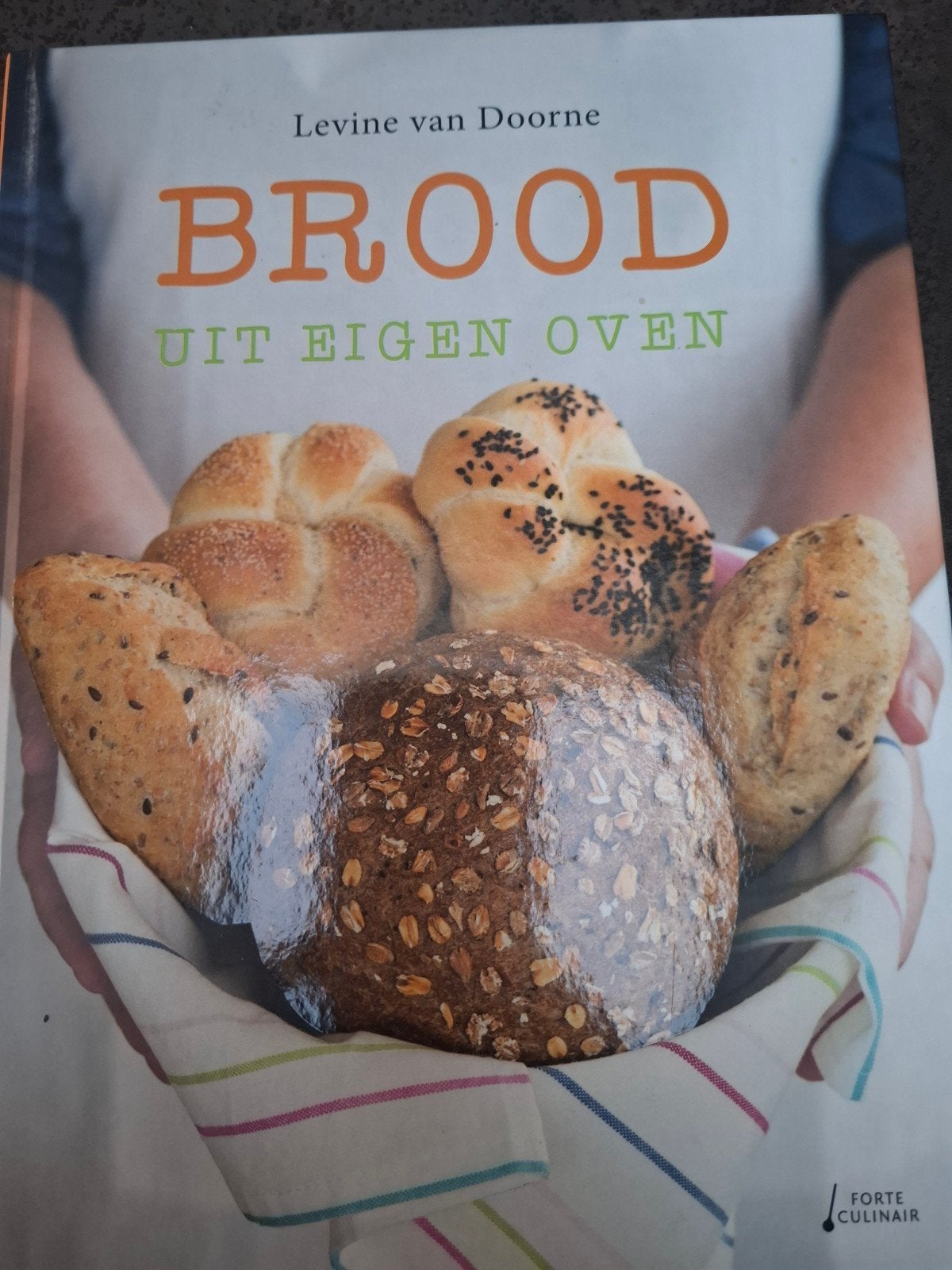 3 broodbak boeken, Boeken, Verzenden, Overige typen, Zo goed als nieuw, Levine van Doorne