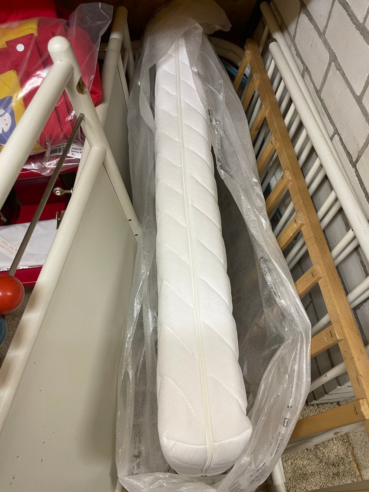 Kinderledikantje met matras en wieltjes, Kinderen en Baby's, Ophalen, Gebruikt, Minder dan 140 cm, Matras