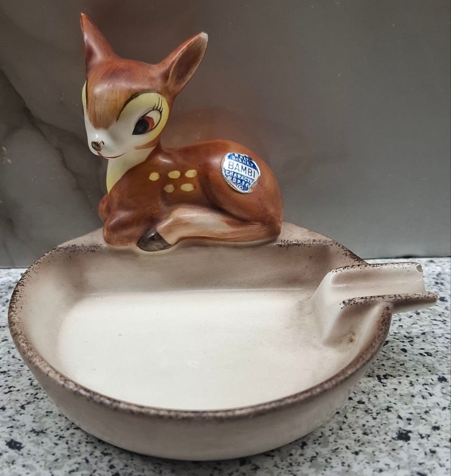 Vintage Bambi asbak - W-Germany, Verzamelen, Ophalen of Verzenden, Gebruikt, Hert, Beeldje of Figuurtje