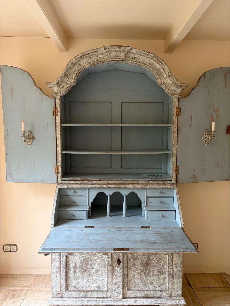 Zweedse brocante kast, Ophalen
