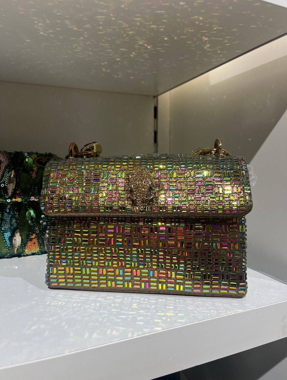 Op zoek Kurt Geiger London Mini Kensington Chain Schoudertas, Ophalen of Verzenden, Zo goed als nieuw, Overige kleuren, Schoudertasje