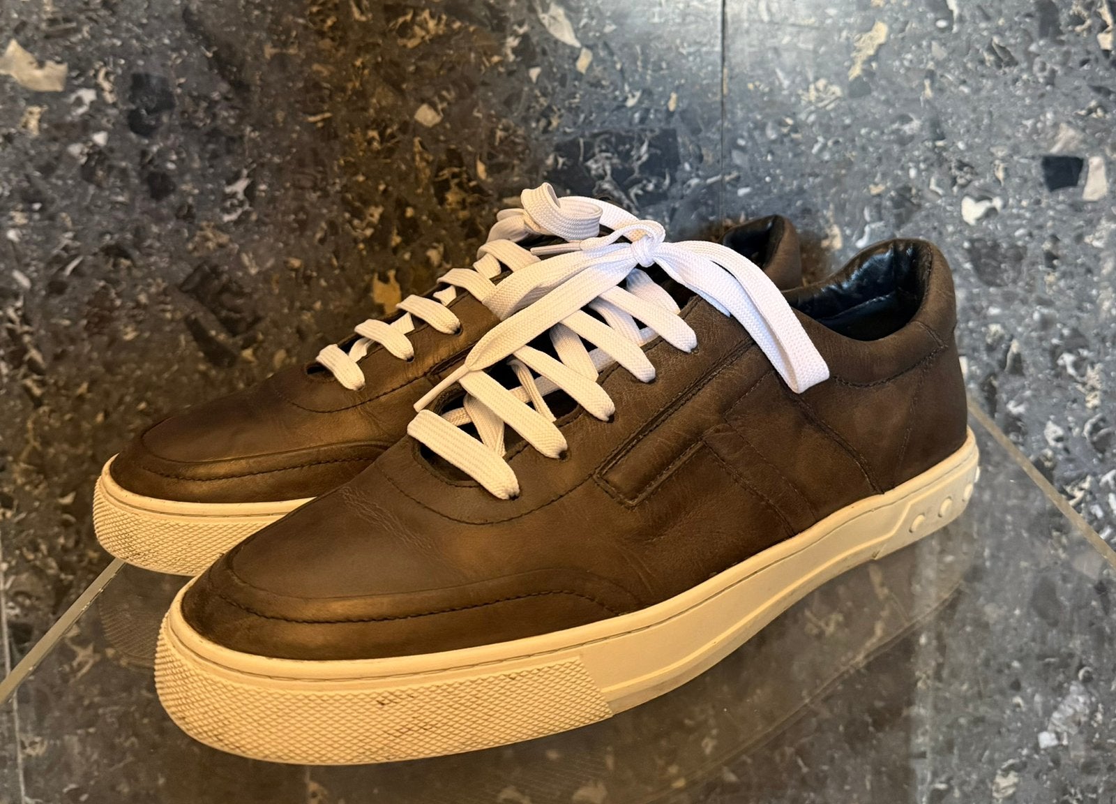 Tod’s Leren Sneakers Bruin UK 9.5 / EU 43.5 Made Italy, Ophalen, Bruin, Sneakers of Gympen, Zo goed als nieuw