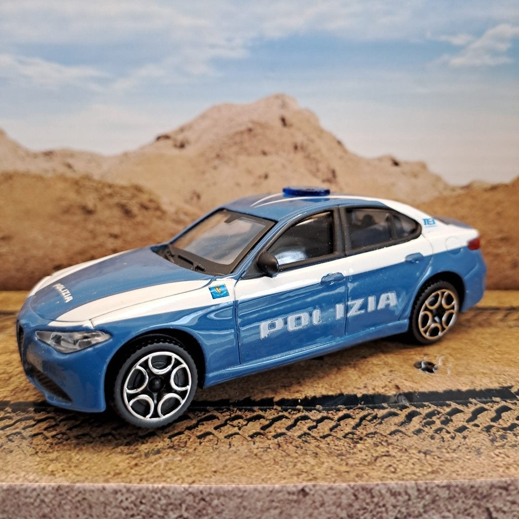 Alfa Romeo Guilia, "Polizia", Hobby en Vrije tijd, Modelauto's | 1:43, Ophalen of Verzenden, Nieuw, Auto, Overige merken