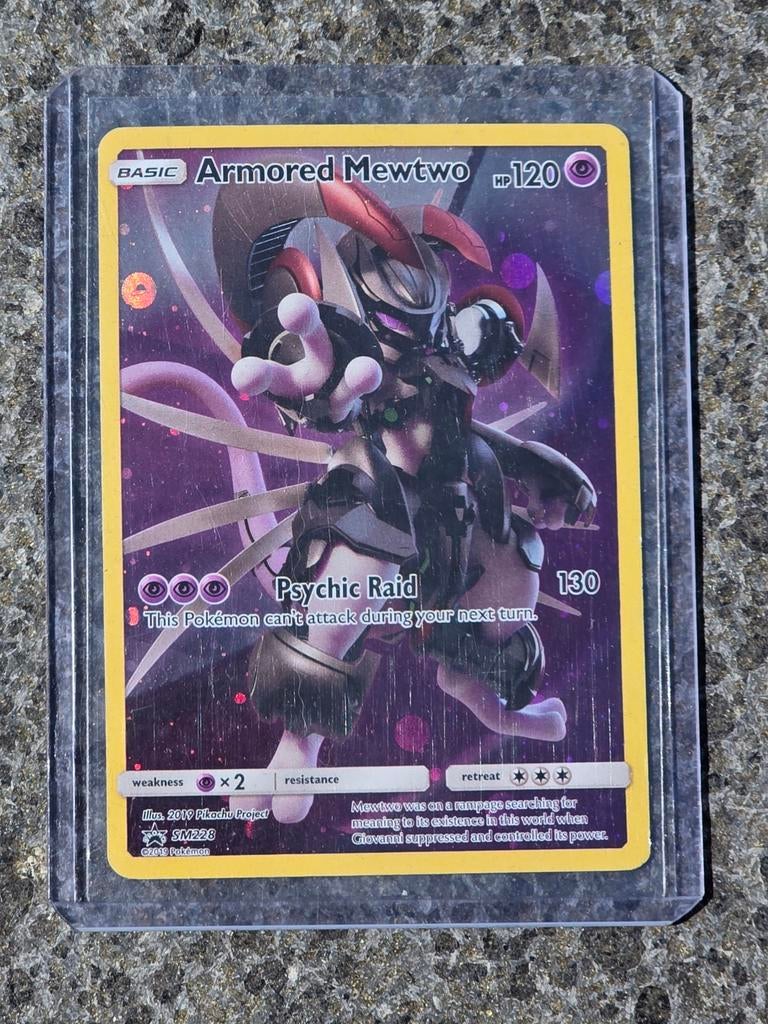 Armored Mewtwo SM228 Promo Pokémon Kaart, Ophalen, Zo goed als nieuw, Losse kaart, Foil