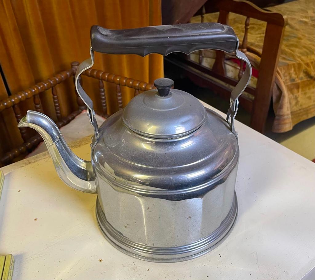 Waterketel met bakkelieten handvat, Antiek en Kunst, Antiek | Keukenbenodigdheden, Ophalen of Verzenden