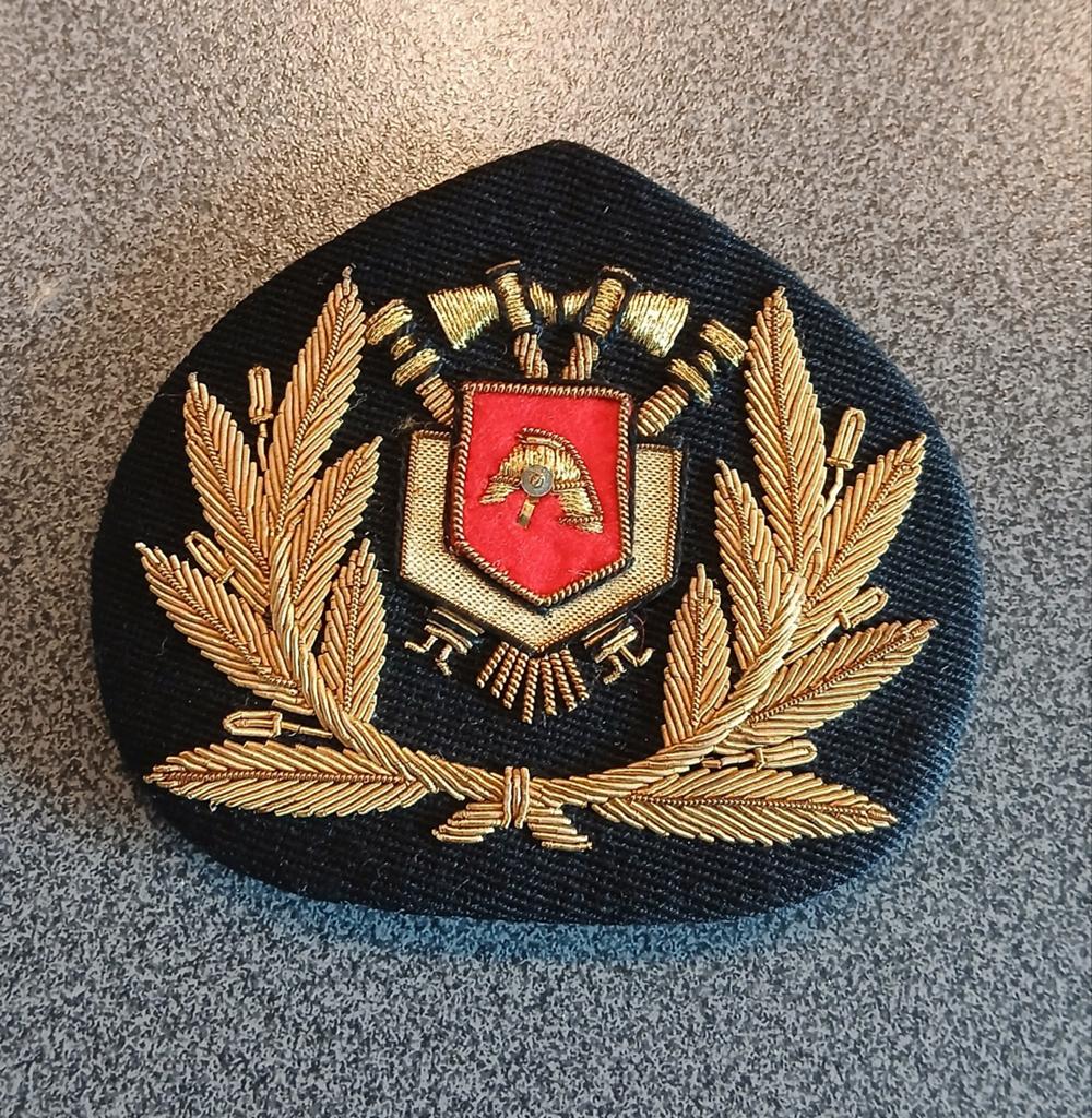Pet embleem : brandweer officieren, Ophalen of Verzenden, Nederland, Embleem of Badge
