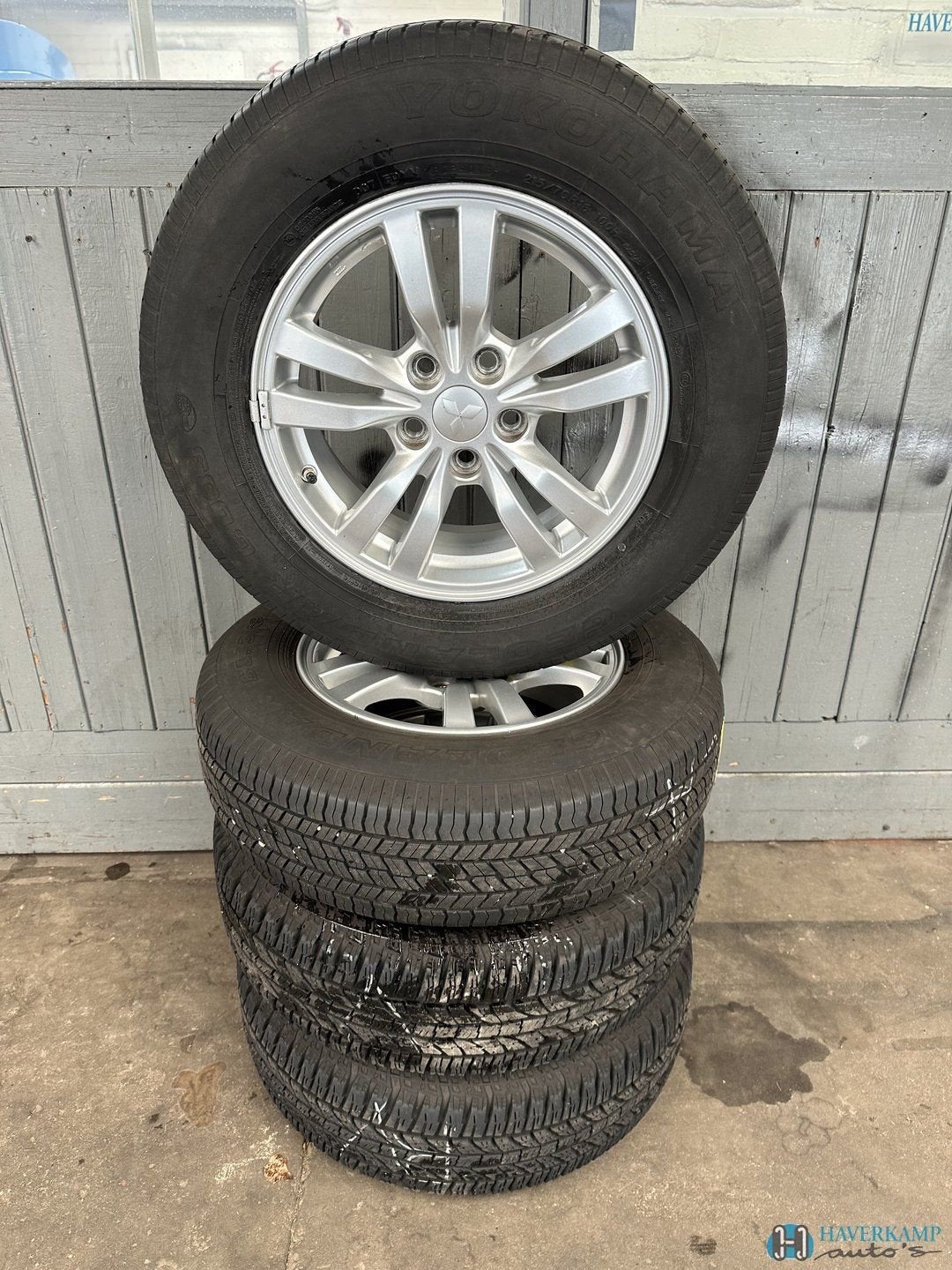 Mitsubishi Outlander zomerset 215 70 16 8-4.5mm origineel, Ophalen, -, Banden en Velgen, Zomerbanden