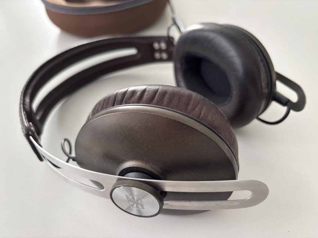Sennheiser Momentum bedrade koptelefoon met leren oorschelpe, Audio, Tv en Foto, Koptelefoons, Ophalen of Verzenden, Zo goed als nieuw