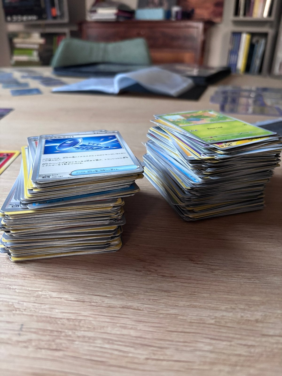 Grote Pokemon verzameling met hoesjes, map en tins, Ophalen of Verzenden, Zo goed als nieuw