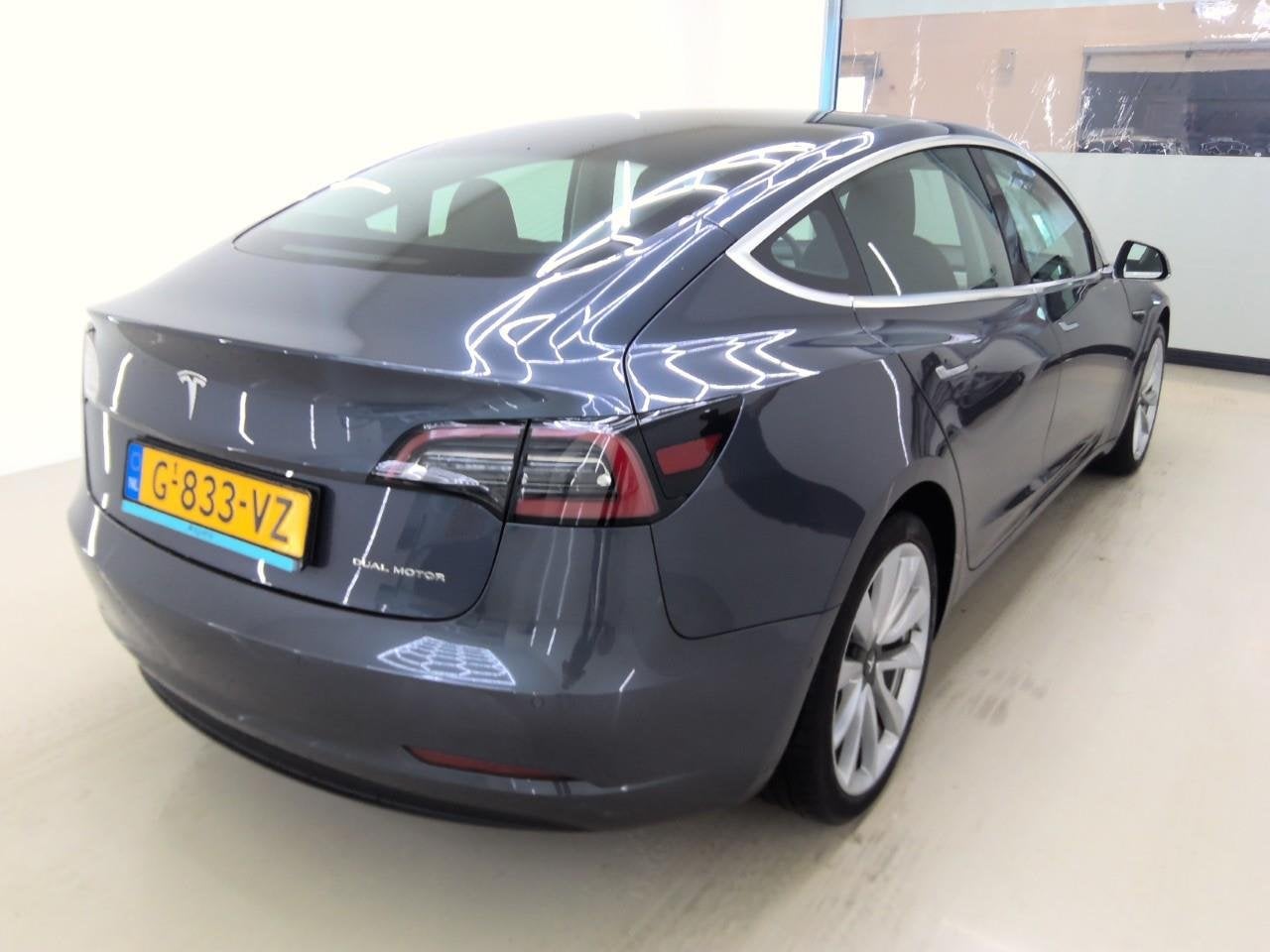 Tesla Model 3 Long-Range AWD 351pk 75 kWh 85.6% SoH [ AUTOPI, Auto's, Automaat, Origineel Nederlands, 351 pk, Vierwielaandrijving