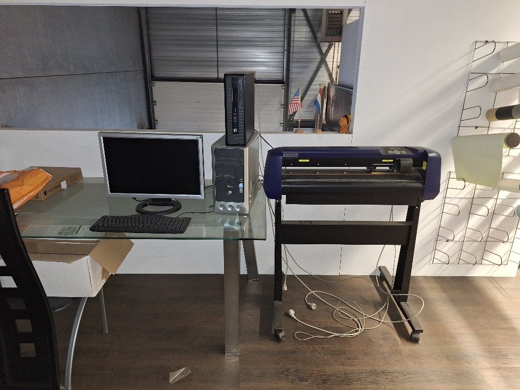 snijplotter met computer en software, Ophalen, Gebruikt