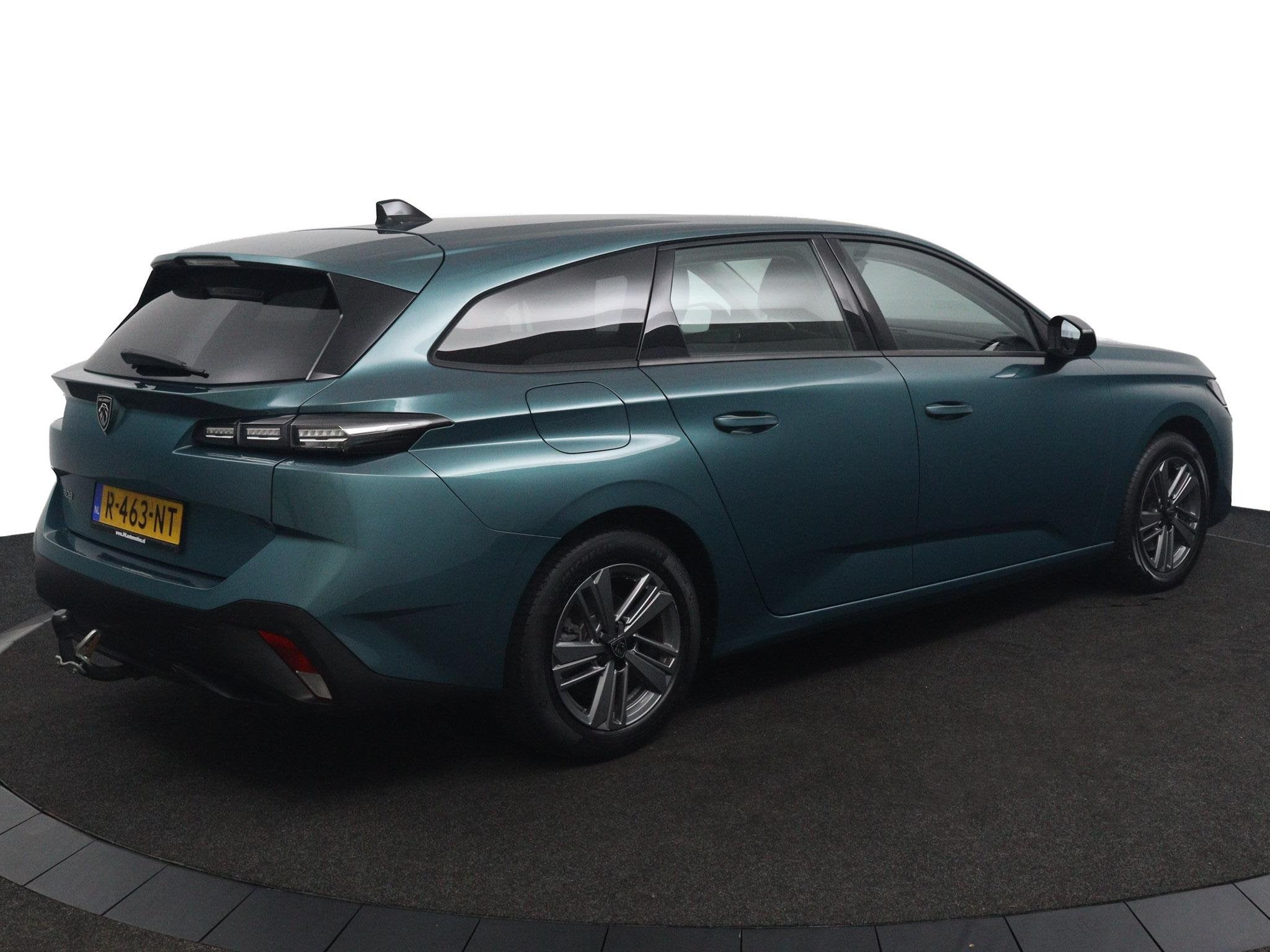 Peugeot 308 SW 1.2*NAVi*CRUISE*ECC*HAAK*CARPLAY*, Voorwielaandrijving, Lane Keeping Assist, Stof, 1199 cc