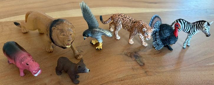 Dierenfiguren set: leeuw, jachtluipaard, adelaar en meer, Ophalen of Verzenden, Zo goed als nieuw