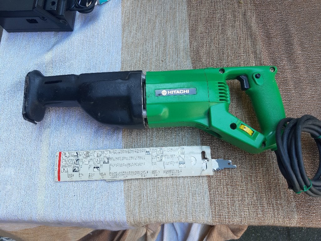 Hitachi Reciprozaag CR 12V, een echte Japanner