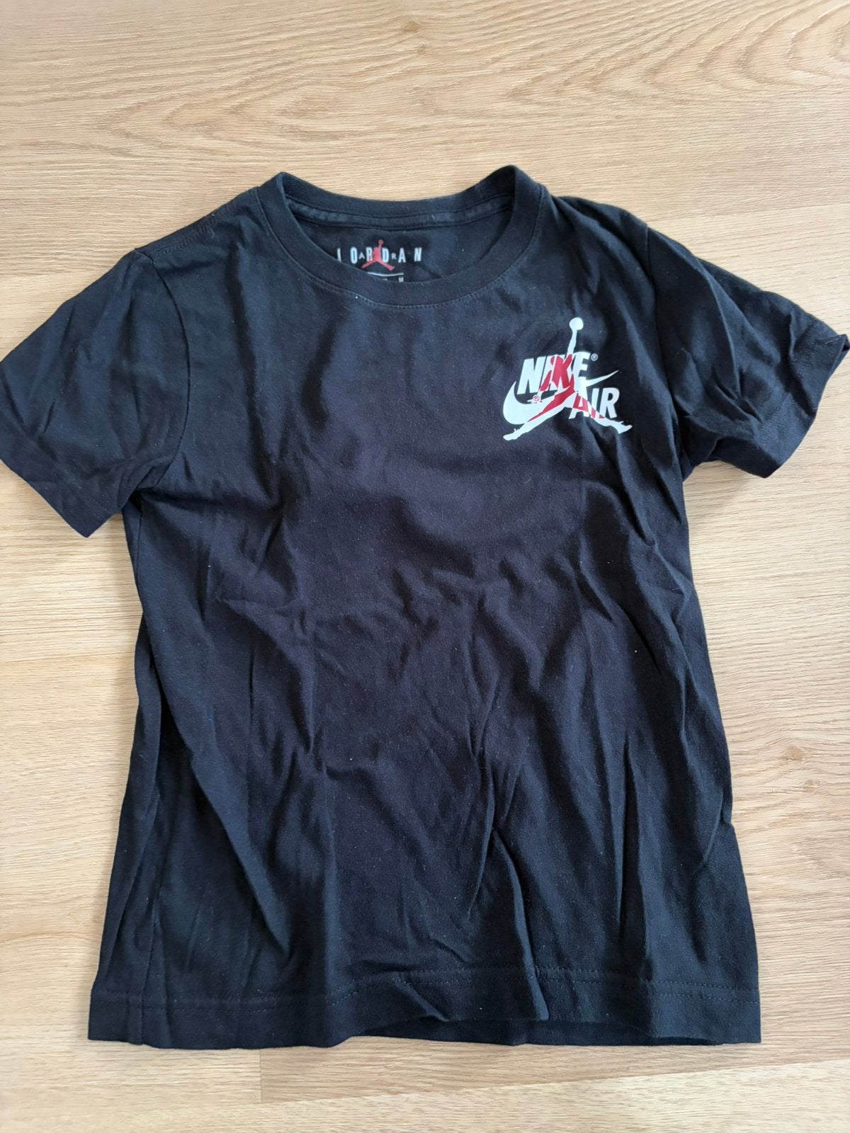 Nike air jordan shirt maat 110/116, Ophalen of Verzenden, Zo goed als nieuw, Jongen, Shirt of Longsleeve