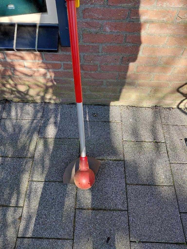 Te koop graskant maaier elektrisch, Tuin en Terras, Ophalen, Cirkelmaaier, Gebruikt, Elektrische grasmaaier