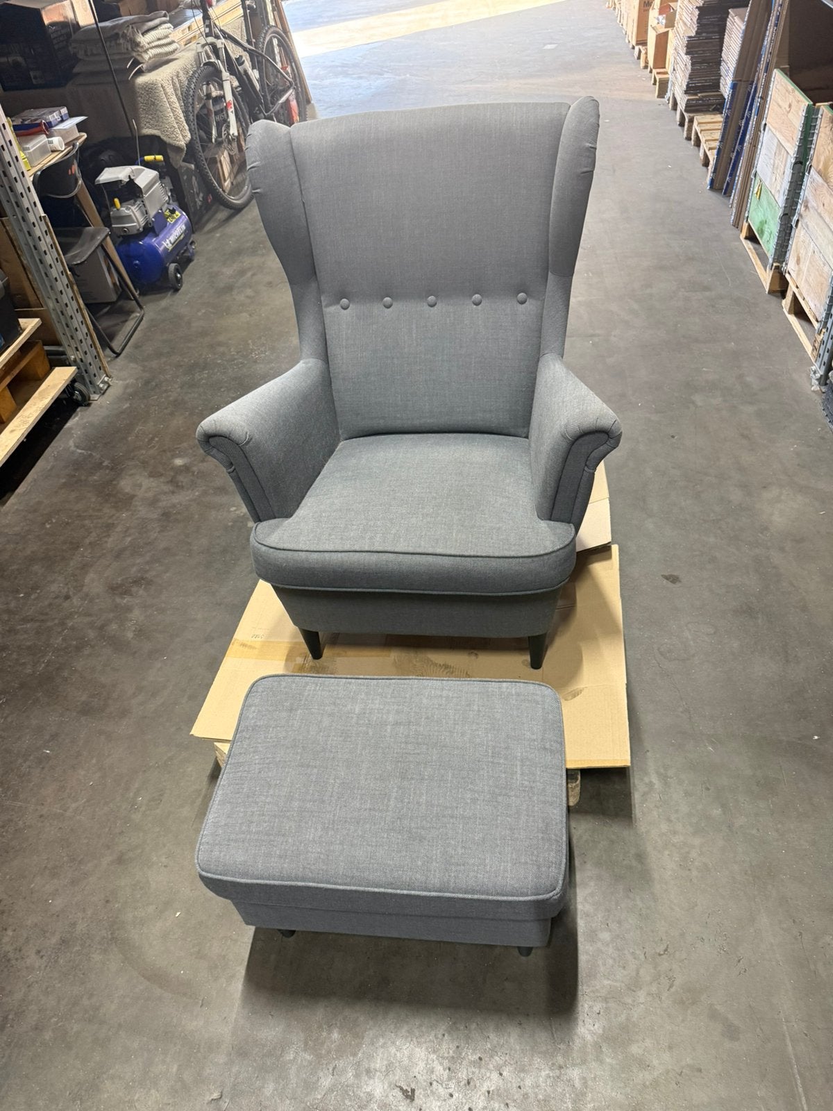 2 x Ikea Strandmon stoel met voetenbank, Ophalen, Twee, Zo goed als nieuw, Stof