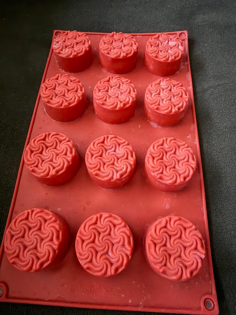 Chocolade rond mold voor bonbons truffels chocola, Ophalen of Verzenden, Gebruikt, Taarten of Cupcakes, Bakvorm
