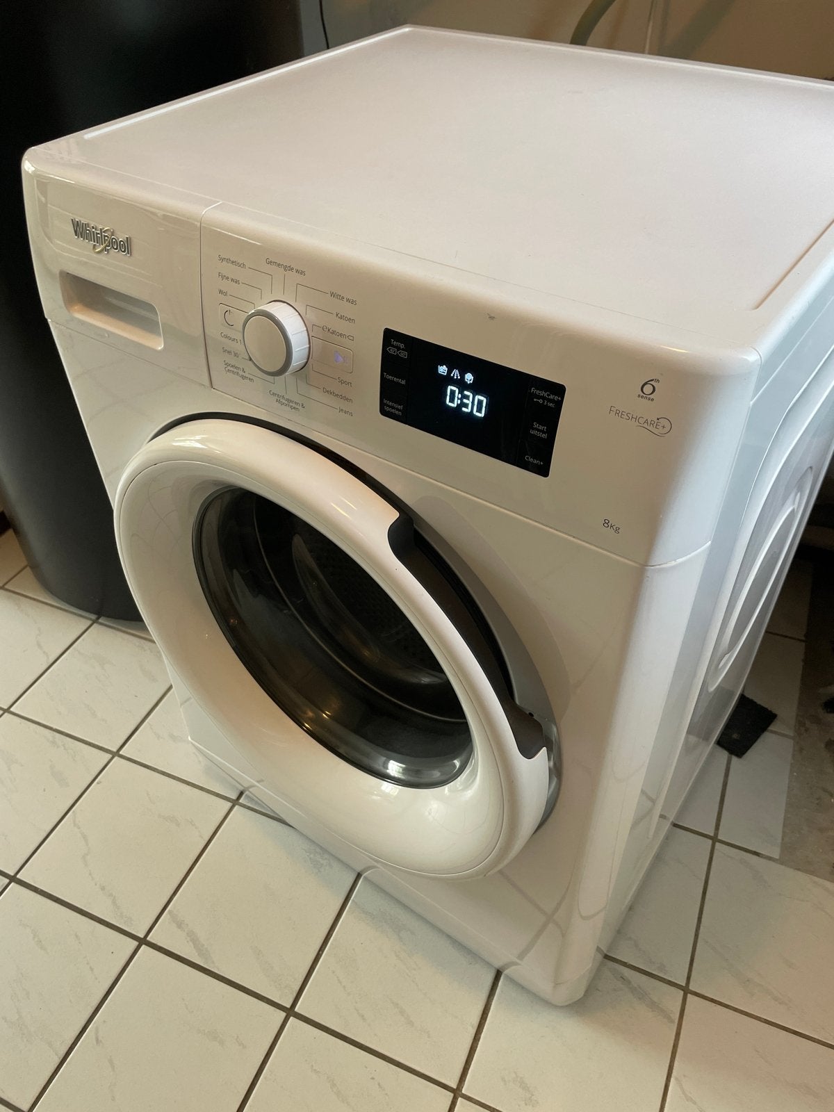 Whirlpool Wasmachine 8kg, Ophalen, 1200 tot 1600 toeren, 8 tot 10 kg, Zo goed als nieuw