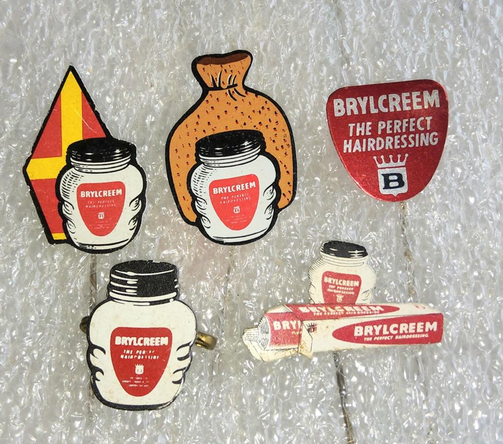 5 Vintage Brylcreem Speldjes, Ophalen of Verzenden, Gebruikt, Merk, Speldje of Pin