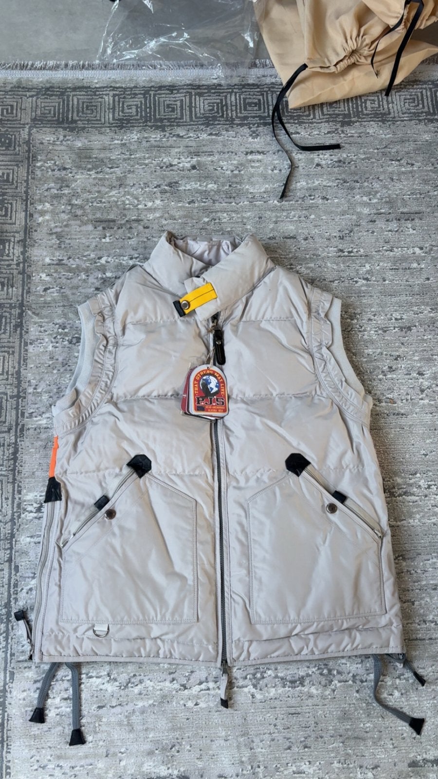 Parajumpers Gobi Vest - Zo goed als nieuw, Kleding | Dames, Bodywarmers, Ophalen of Verzenden, Zo goed als nieuw, Maat 38/40 (M)