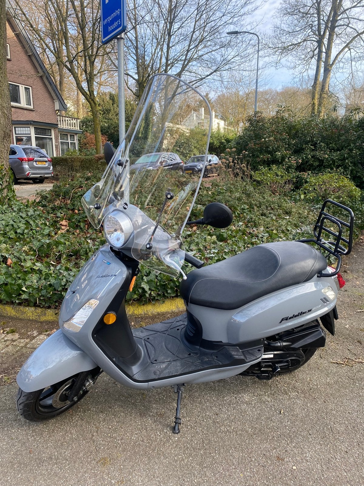 Sym Fiddle II (2022) scooter - Grijs - 7400 km, Ophalen, Zo goed als nieuw, Benzine, Fiddle