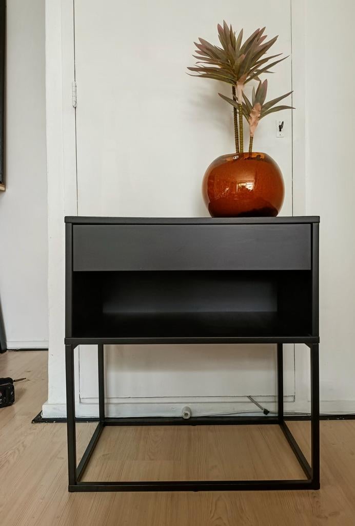 Wandkast | Bijzettafel | Mat Zwart Hout & Metaal, Huis en Inrichting, Kasten | Wandmeubels, Ophalen, Zo goed als nieuw