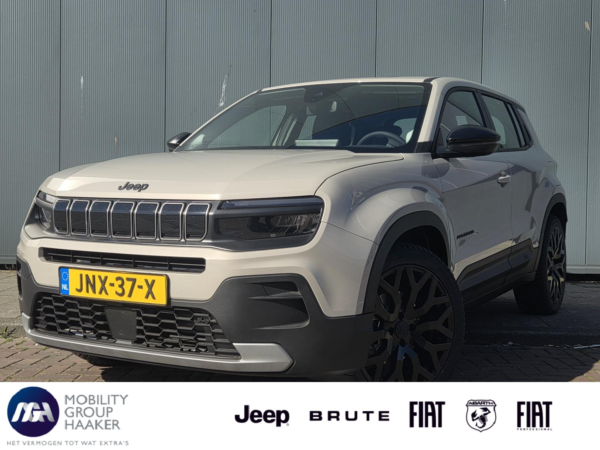 Jeep Avenger Altitude 54 kWh | 20'' Brute velgen | Apple-And, Auto's, Jeep, Gebruikt, 156 pk, 393 km, SUV of Terreinwagen