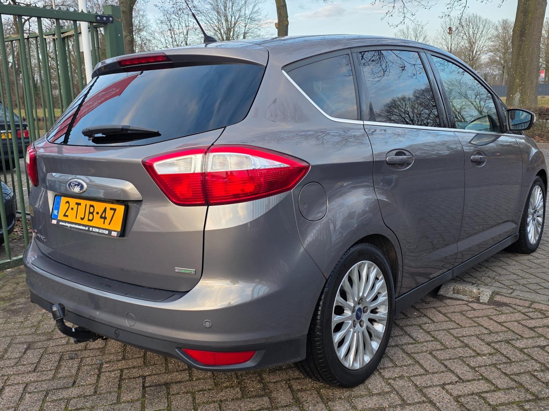 Ford C-Max 1.0 Titanium 1e eigenaar achteruit camera panoram, Auto's, Voorwielaandrijving, Euro 5, 125 pk, Gebruikt