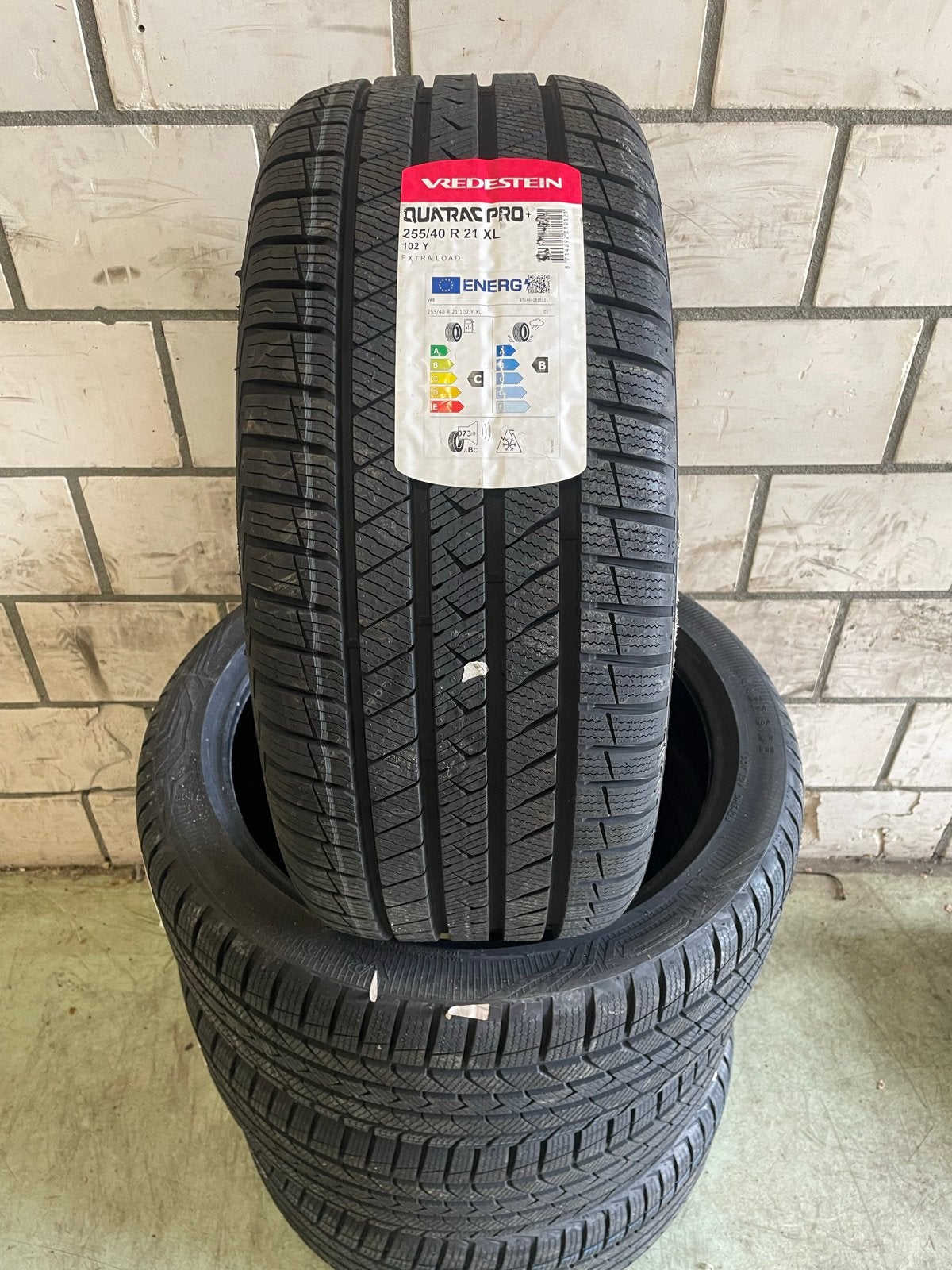 Nieuwe Vredestein Quatrac Pro+ 255/40R21 102Y All Season Ban, 255 mm, Nieuw, Berkvens, All Season