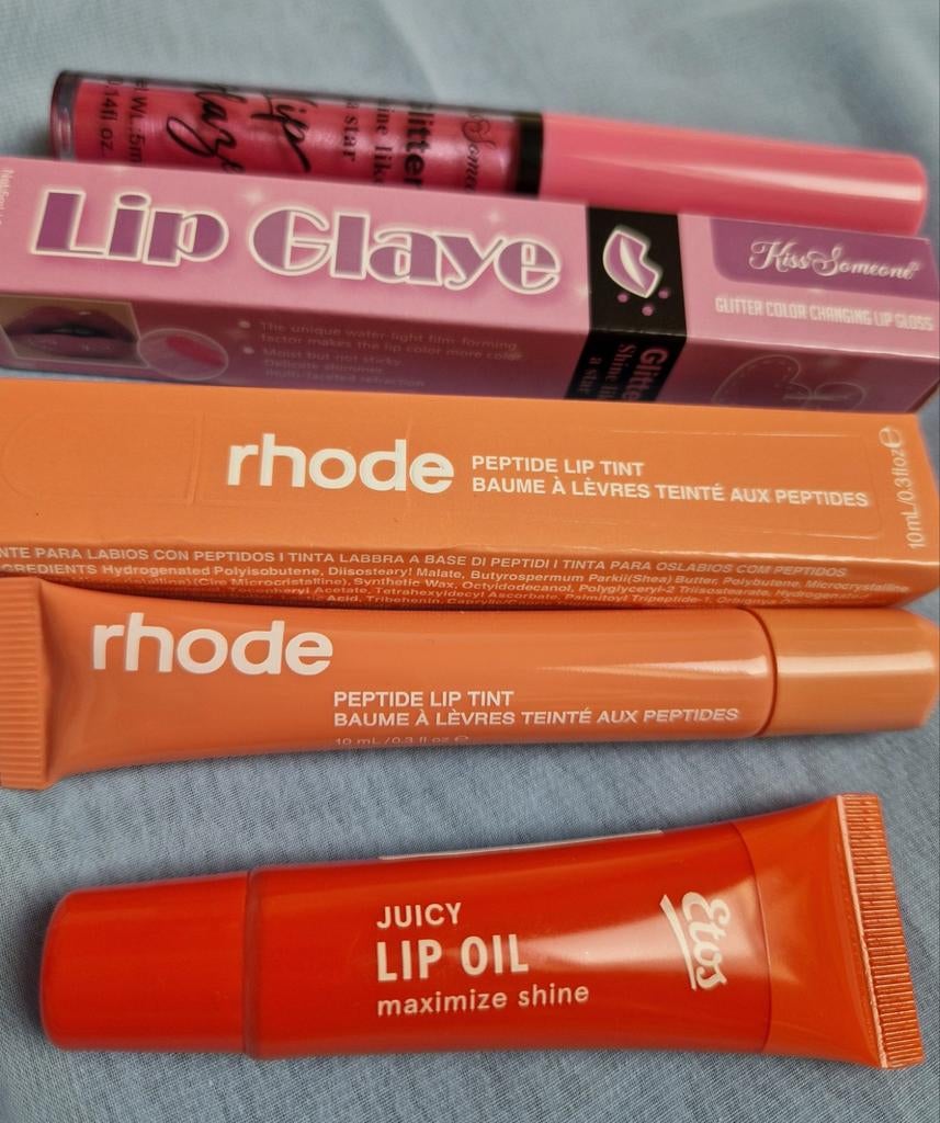 Nieuwe, ongeopende lippenset: glitter lipgloss, Etos Lip Oil, Sieraden, Tassen en Uiterlijk, Nieuw, Ophalen of Verzenden, Make-up