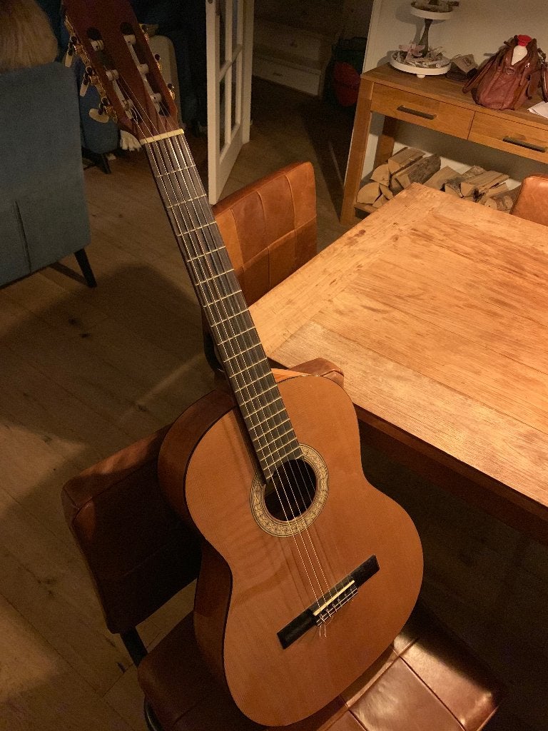 Spaans Akoestische klassiek gitaar Madrigal, Muziek en Instrumenten, Snaarinstrumenten | Gitaren | Akoestisch, Ophalen, Gebruikt