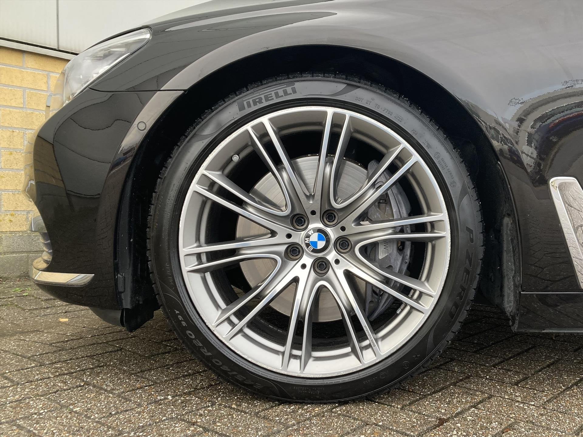 BMW 7 Serie 750Li xDrive 450pk Aut High Executive Individual, Auto's, Automaat, Gebruikt, Bruin, 4395 cc