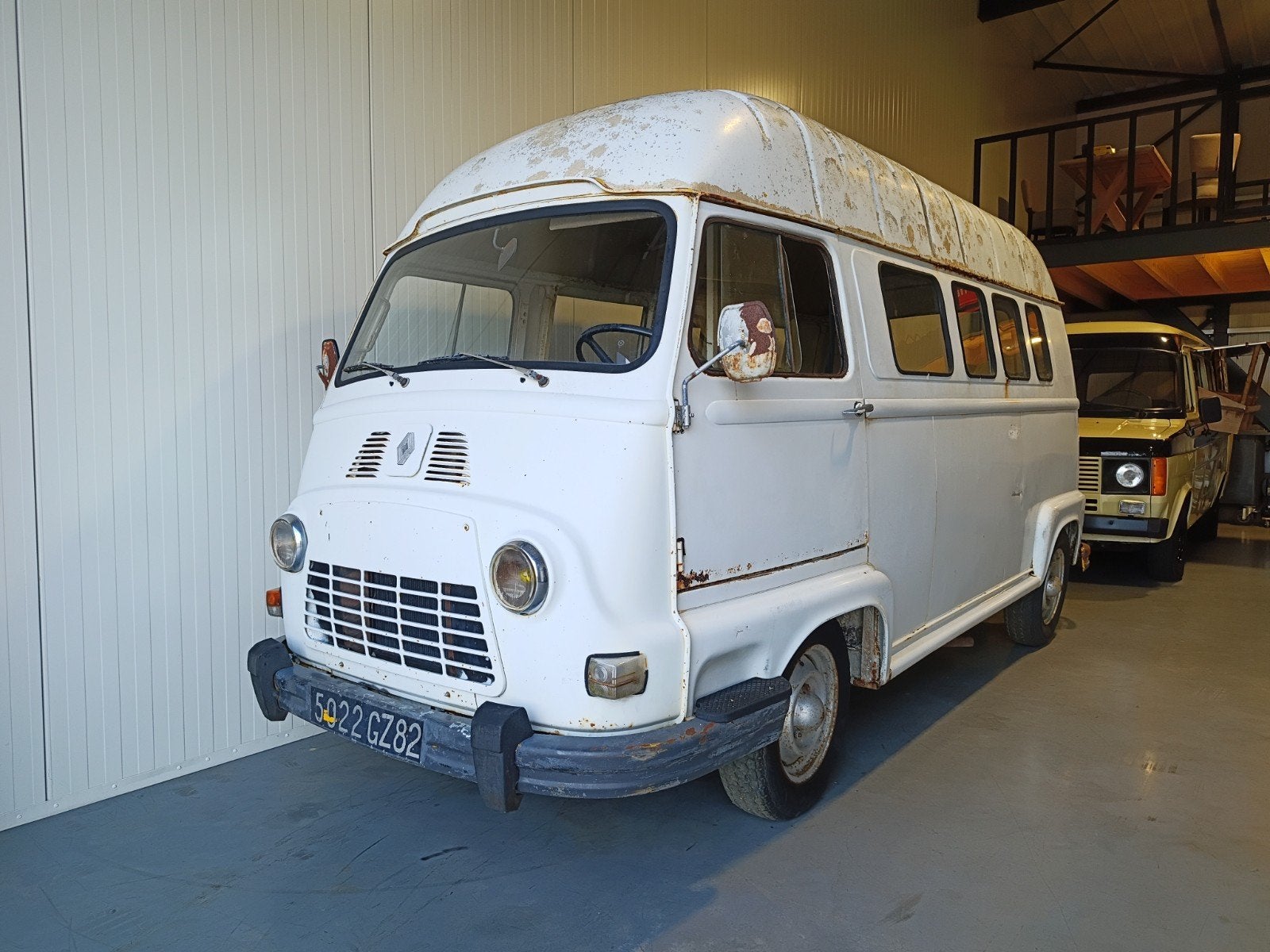 Renault Estafette 1975 oldtimer uit Frankrijk (Foodtruck), Auto's, Renault, Handgeschakeld, Particulier, Te koop