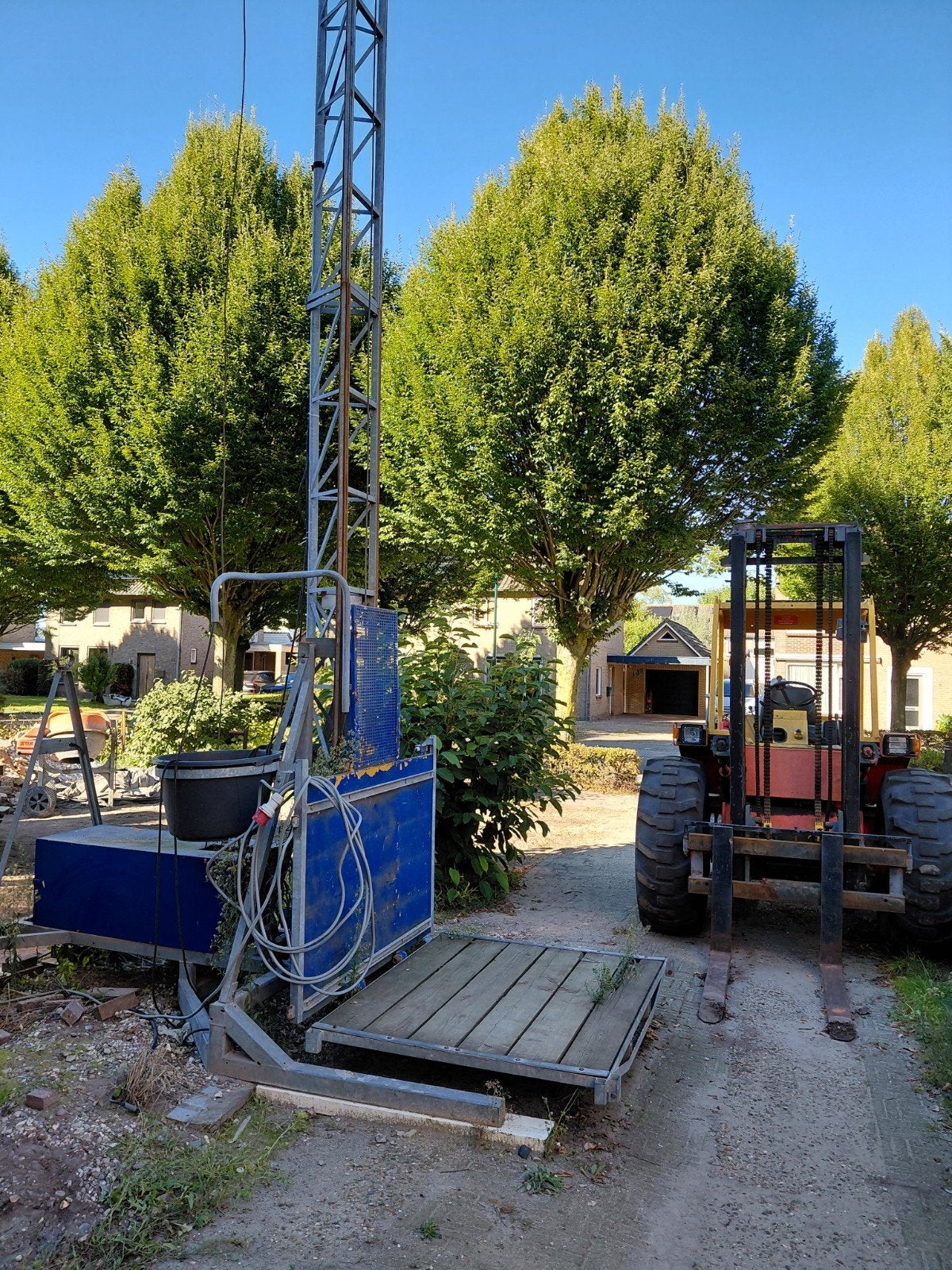 Robuuste bouwlift voor diverse klussen, Doe-het-zelf en Verbouw, Ophalen, Gebruikt, Bouwlift