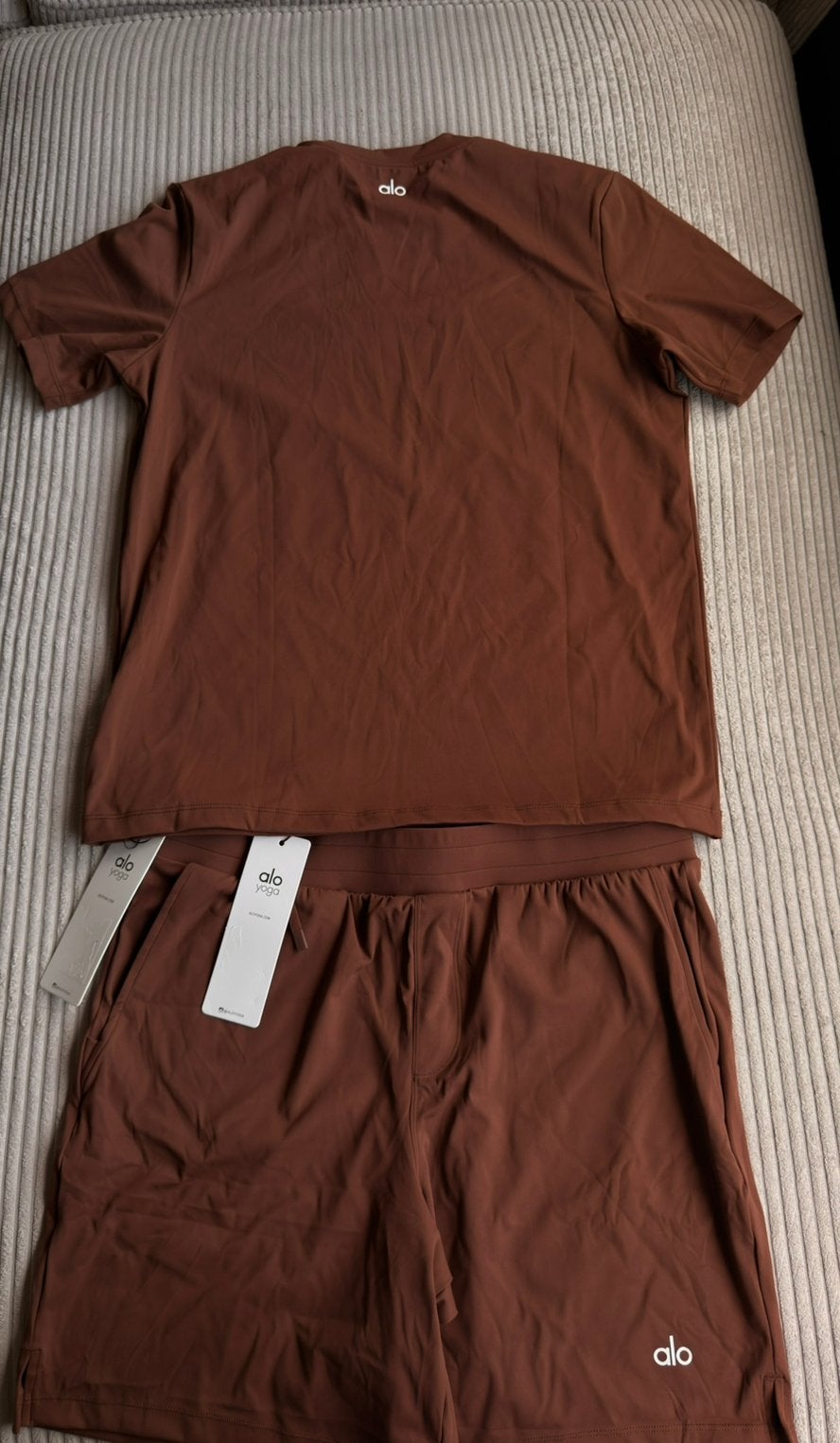 Alo Yoga set bruin, Kleding | Heren, Sportkleding, Ophalen of Verzenden, Zo goed als nieuw, Bruin, Algemeen