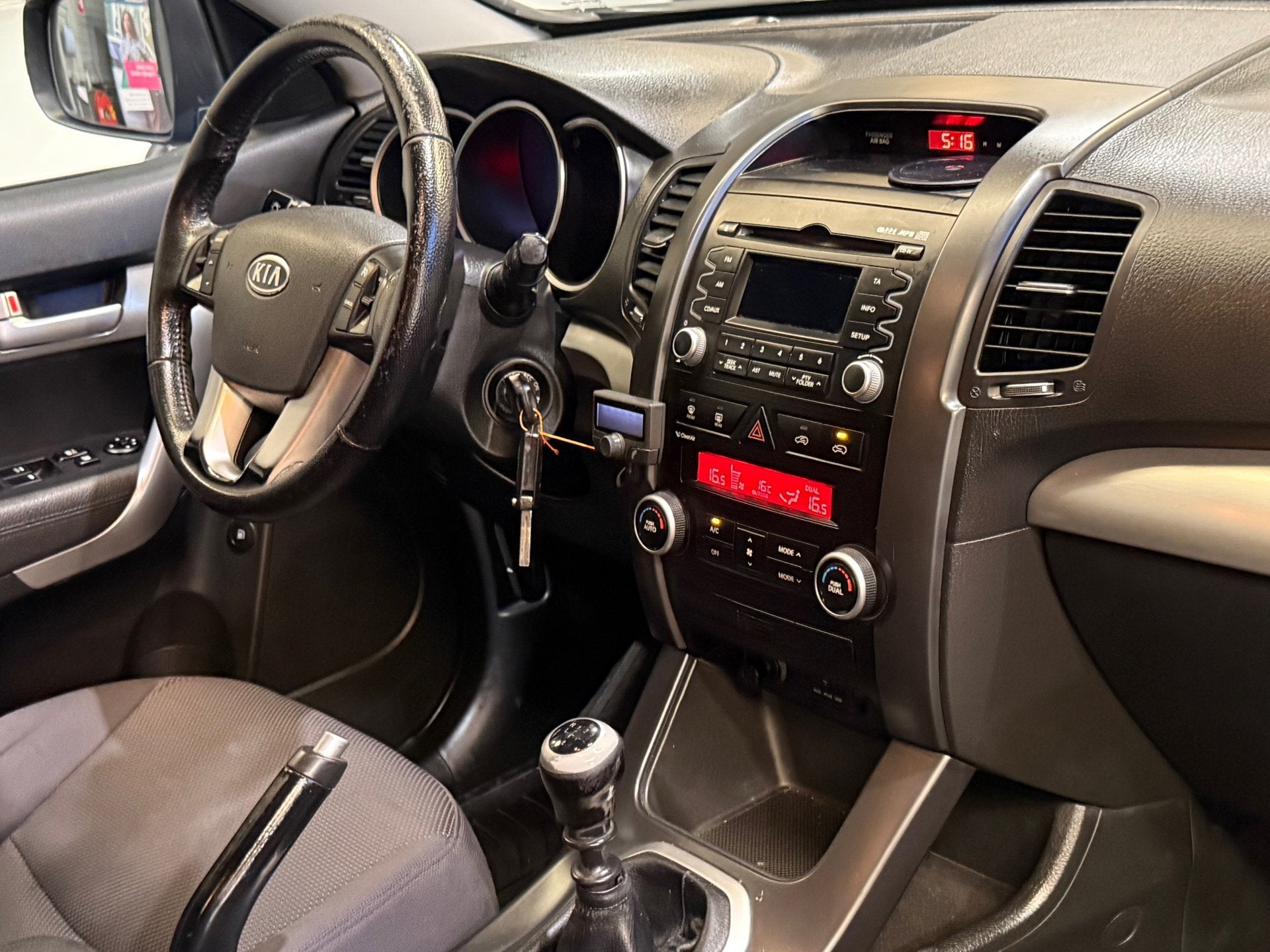 Kia Sorento 2.4 X-ecutive Airco Cruise Pdc Trekhaak Nieuwe A, Voorwielaandrijving, Euro 5, Stof, 4 cilinders