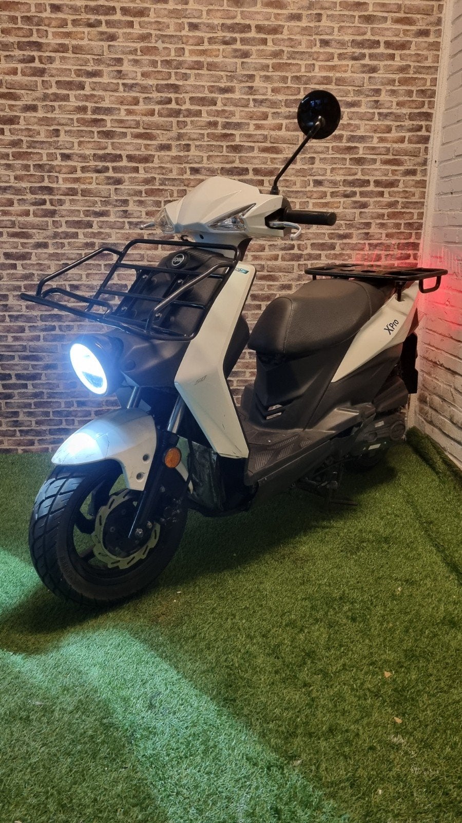 Zeer nette Sym X Pro E5 bezorgscooter 2022!, Fietsen en Brommers, Ophalen of Verzenden, Gebruikt