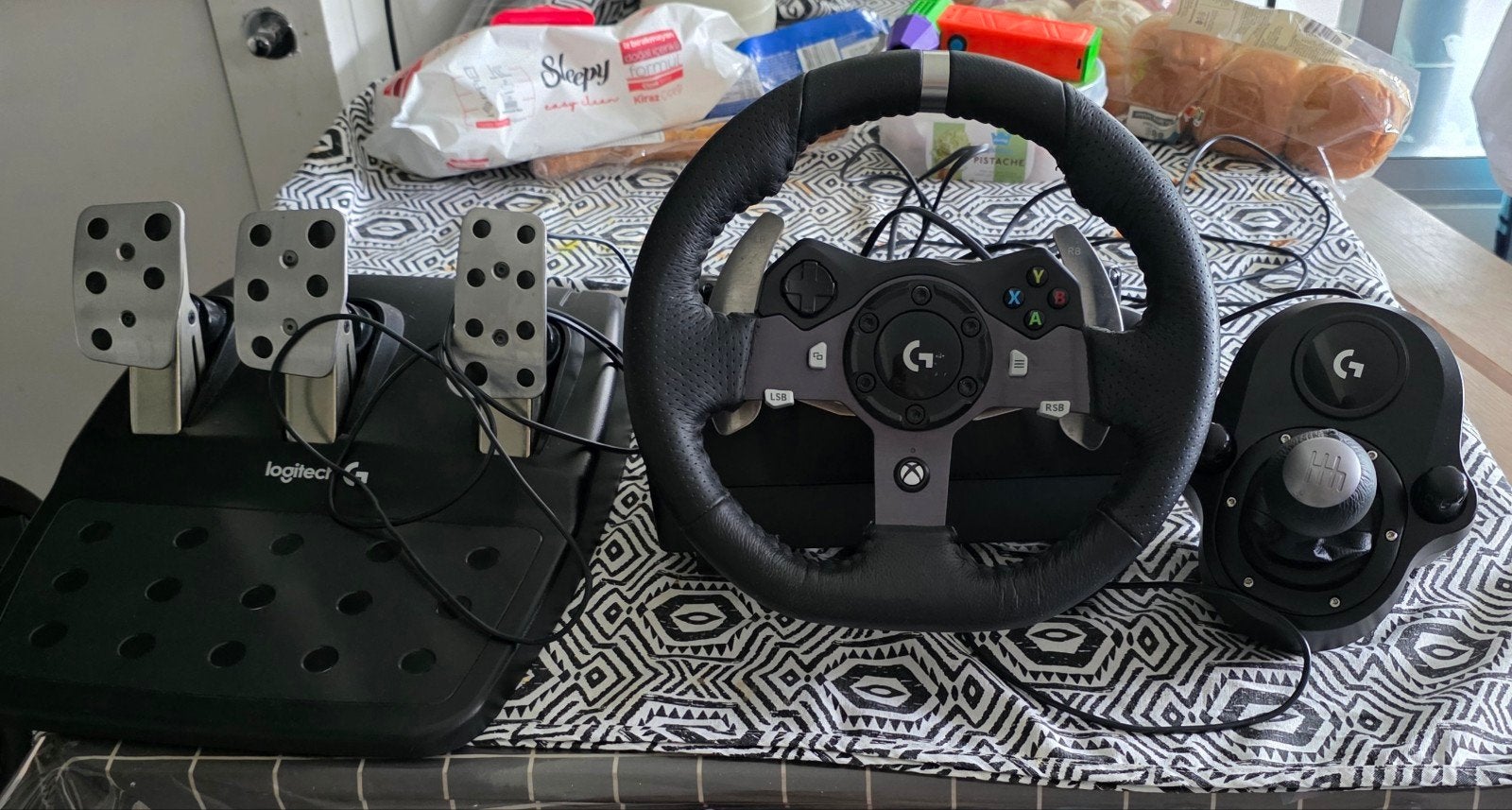 Logitech G920 Steering,pedals,shifter *free hori steering, Ophalen, Zo goed als nieuw, Stuurtje of Sportattribuut, Xbox Original