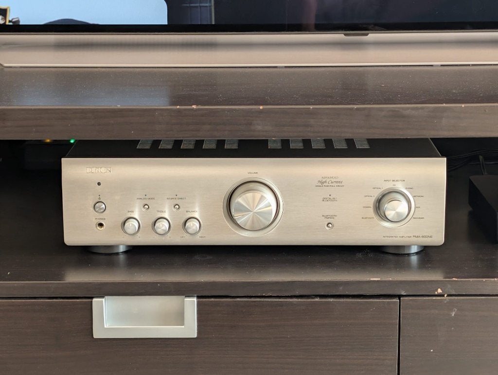 Denon PMA-600NE geïntegreerde stereoversterker
