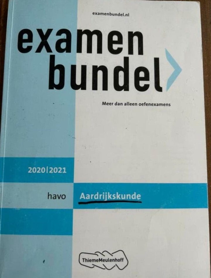 Examenbundel Aardrijkskunde HAVO 2020-2021 ThiemeMeulenhoff, Boeken, Ophalen of Verzenden, Gelezen, HAVO, Aardrijkskunde