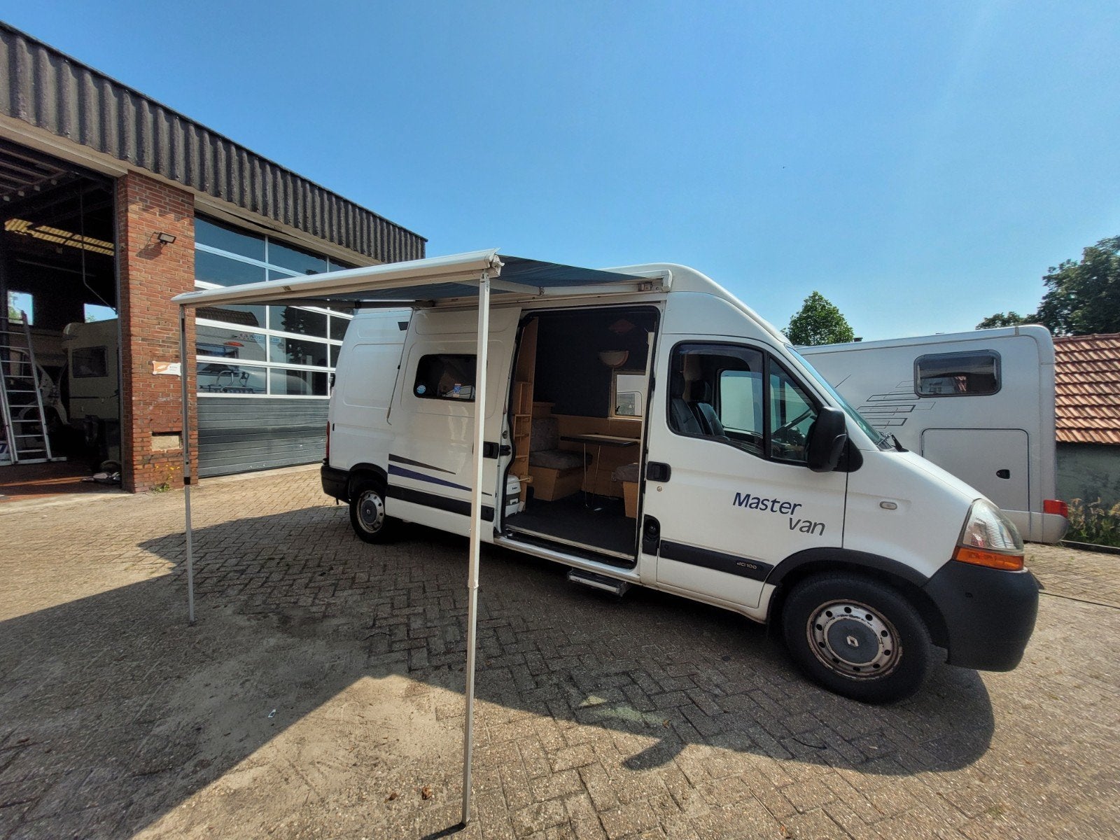 Caravans And Camping Renault