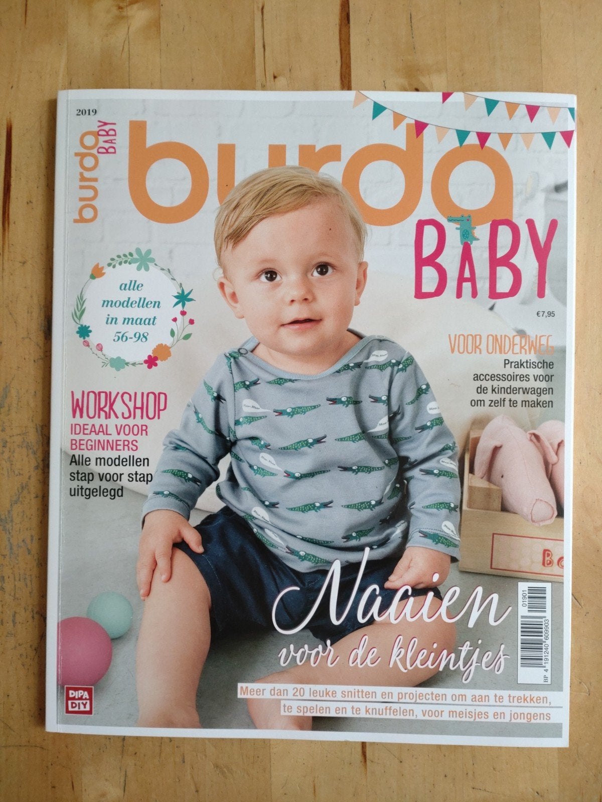 Burda Baby 2019, Hobby en Vrije tijd, Ophalen of Verzenden, Zo goed als nieuw, Kind, Burda