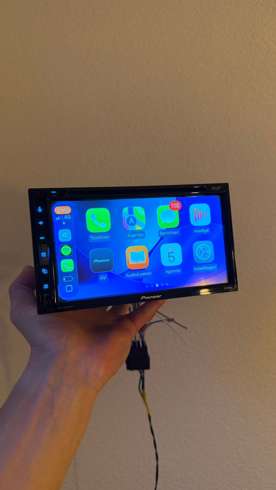 Pioneer AVH-Z5200DAB autoradio met carplay en android!, Auto diversen, Autoradio's, Ophalen of Verzenden, Zo goed als nieuw