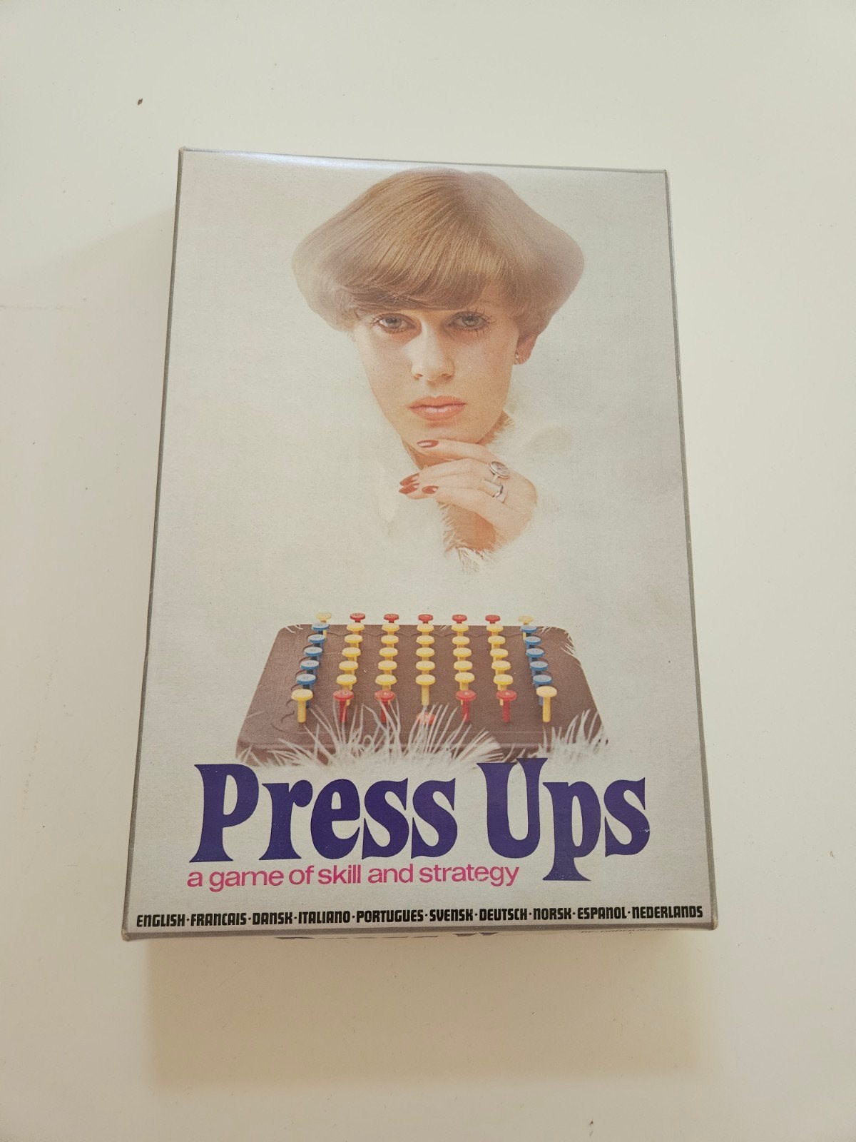 Press Ups bordspel - Invicta Plastics Ltd. (1974), Een of twee spelers, Ophalen of Verzenden, Gebruikt, Invicta Plastics Ltd.