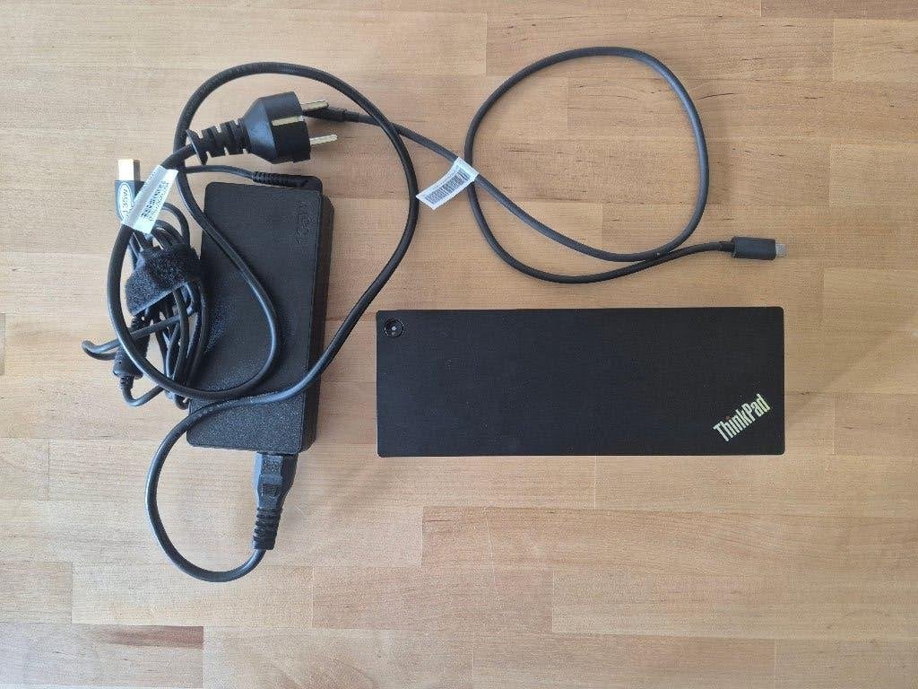 Lenovo Thinkpad Thunderbolt 3 Dock Gen 2 (Type 40AN), Lenovo ThinkPad, Ophalen of Verzenden, Zo goed als nieuw, Docking station