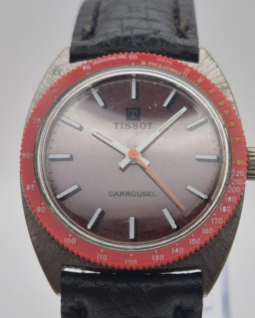 Tissot Carrousel vintage jaren 70 rode pulsaties-bezel, Ophalen of Verzenden